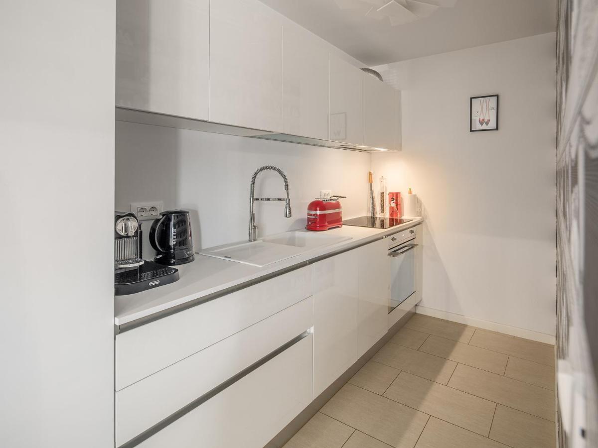 Apartment Residence Пореч Экстерьер фото
