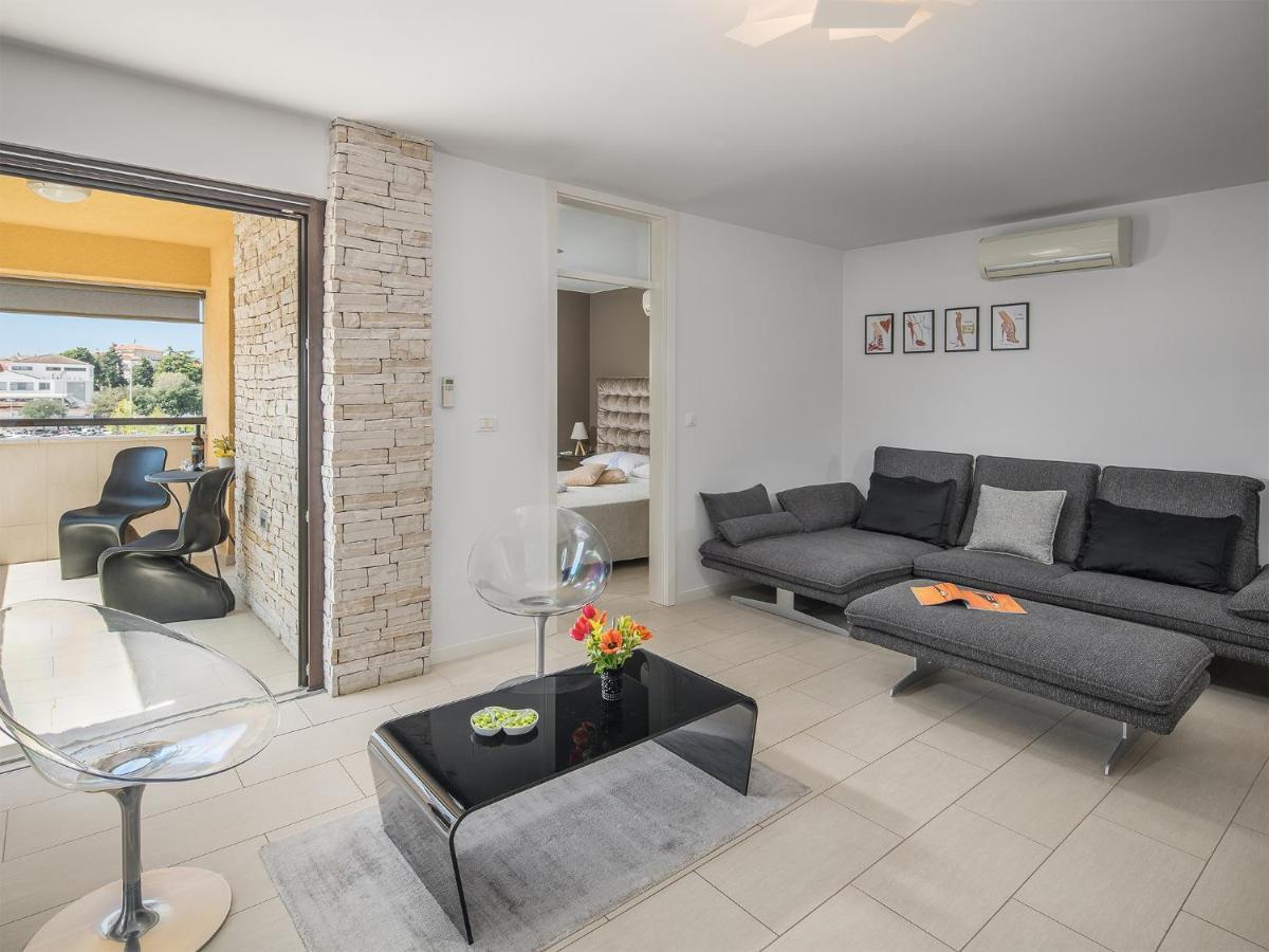 Apartment Residence Пореч Экстерьер фото